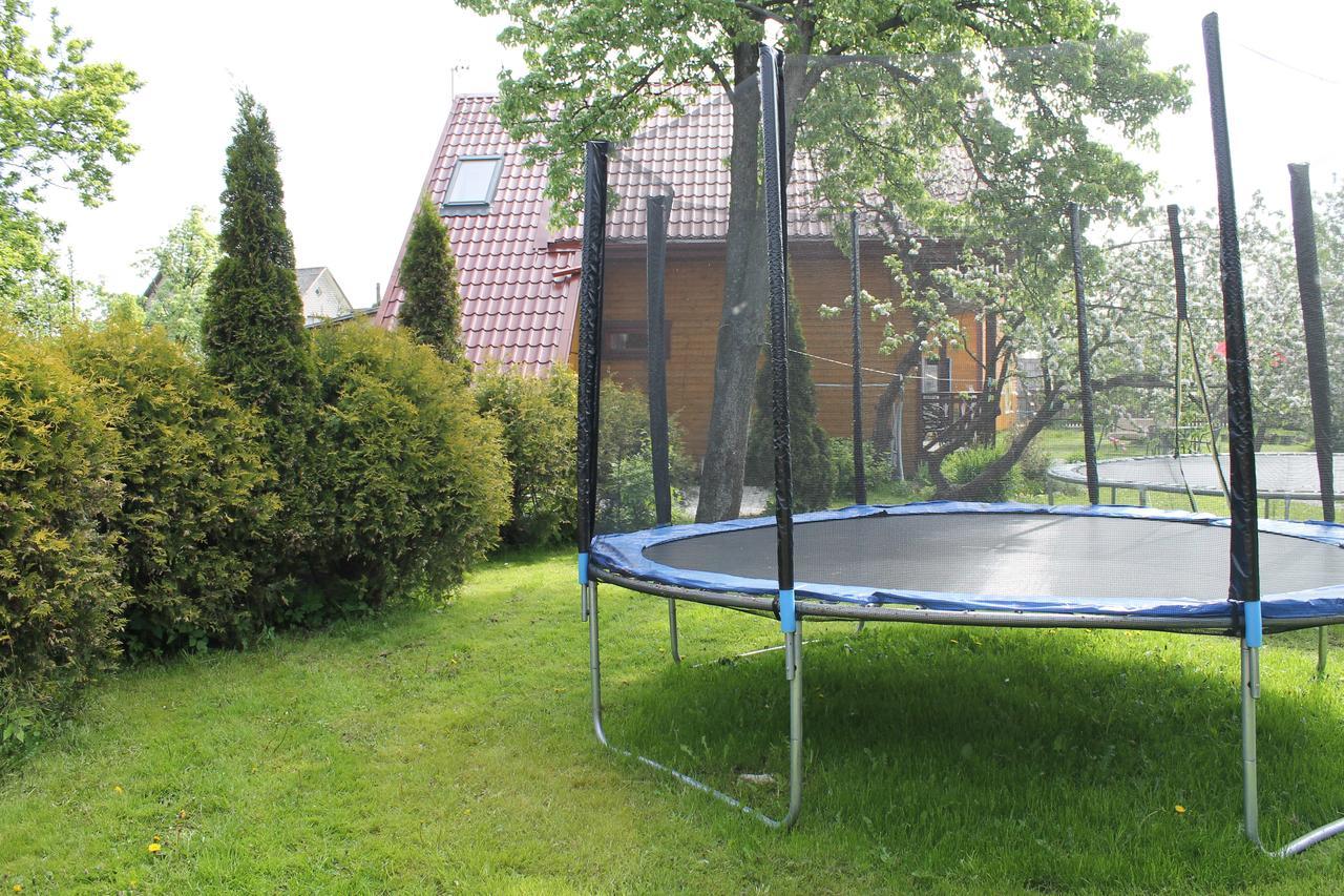 Viesu Nams Amrai Hotell Ventspils Exteriör bild