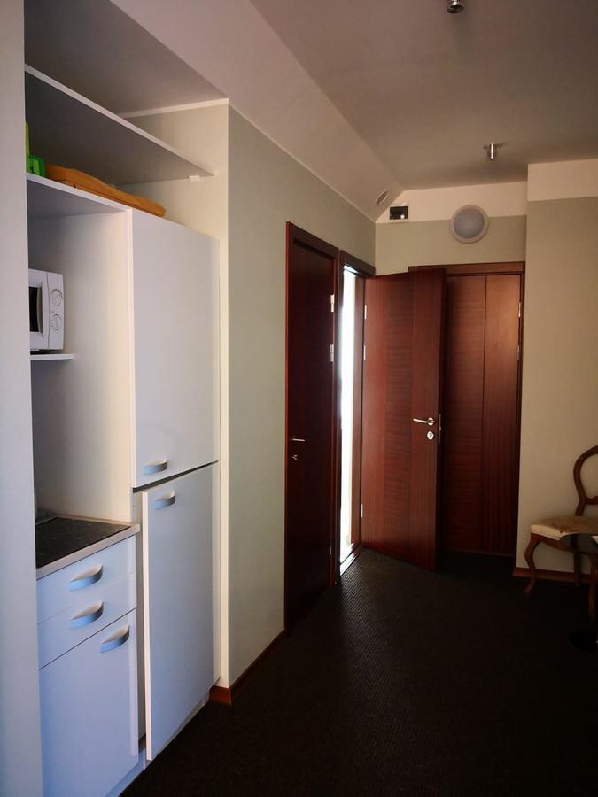 Viesu Nams Amrai Hotell Ventspils Exteriör bild
